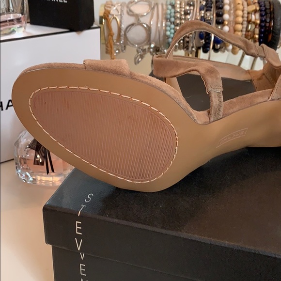 SOLD! - Picture 3 of 5